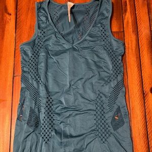 Fabletics seamless tank